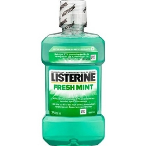 listerine-vodica-za-ispiranje-usta-250ml-fresh-mint